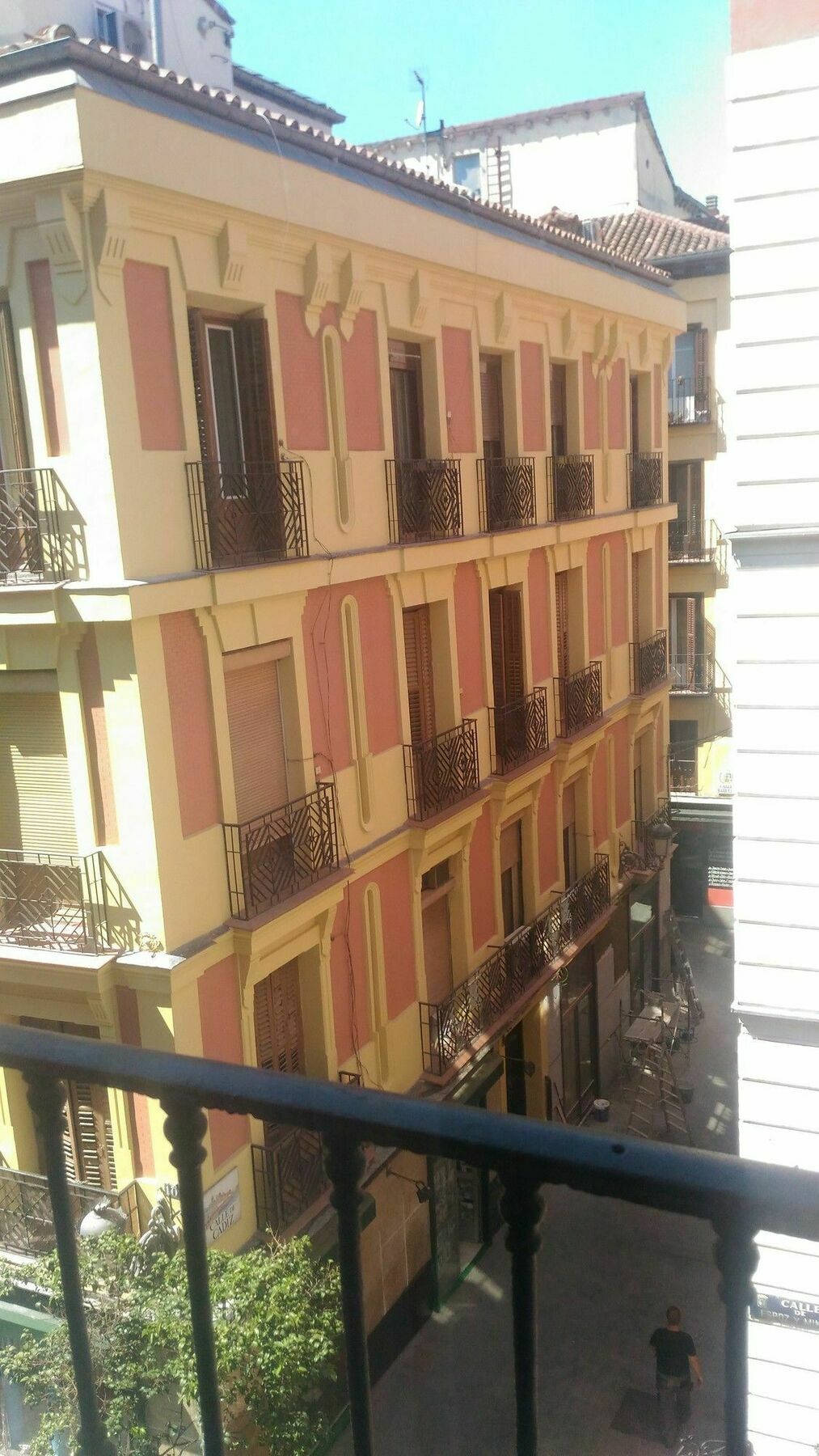 Hostal Alaska Madrid Exteriör bild